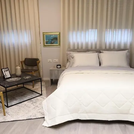 Hira - At Center Hotel *