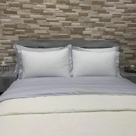 Hira - At Center Hotel *