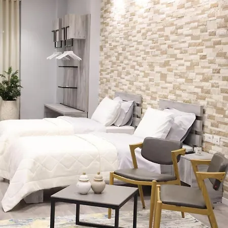 Otel Hira - At Center Tiran