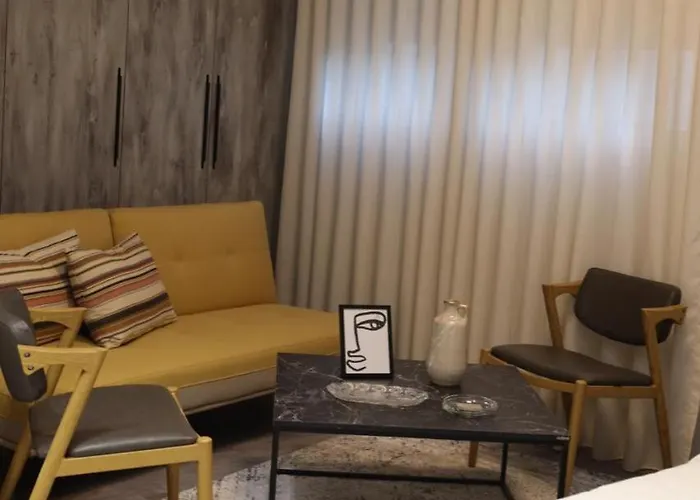 Hotel Hira - At Center *